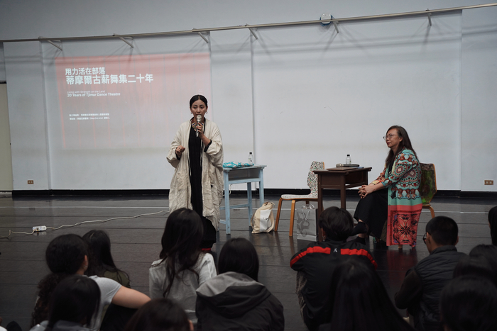 第七屆傑出校友路之．瑪迪霖返校分享　董事長頒贈傑出校友獎圖片